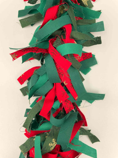 green with red garland colour option