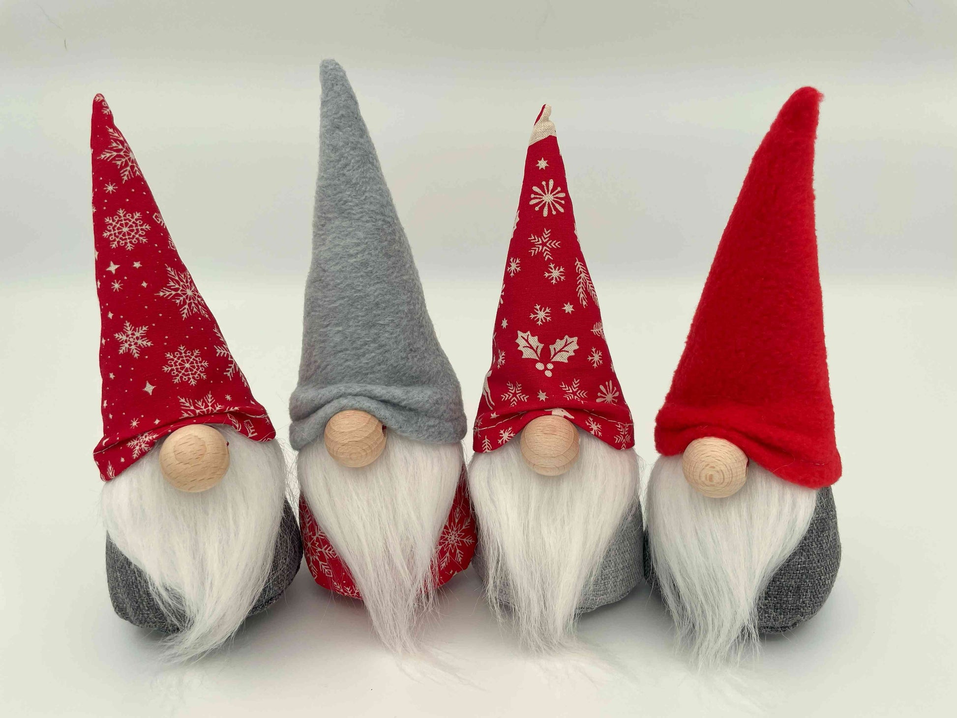 gnomes in 4 colour options